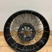Cerchio posteriore nero bmw gs 1200/1250