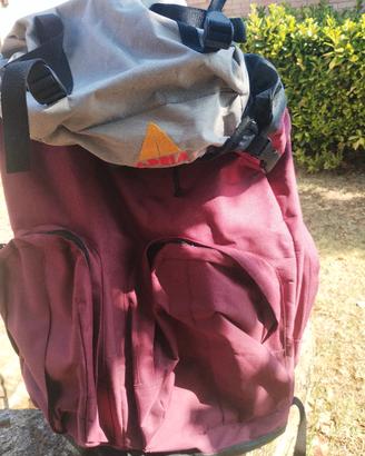 Zaino da trekking marca Adria