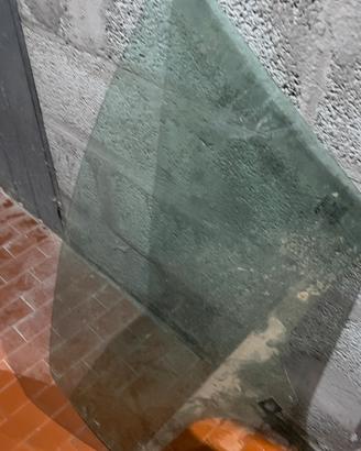 Vetro anteriore Fiat  Grande punto 4p