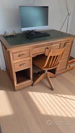 Scrivania e sedia anni '30