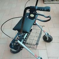 Deambulatore Girello richiudibile per anziani