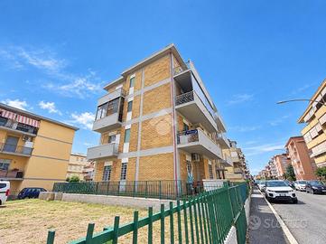 4 LOCALI A FOLLONICA