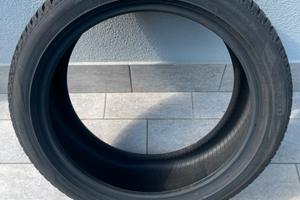 Pneumatico Pirelli M+S 225/45 R19