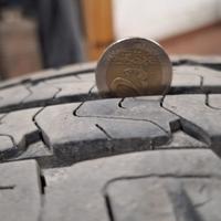 215 70 R 15 CP