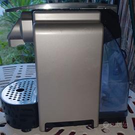 Macchina caffè espresso con macinacaffè e capsule