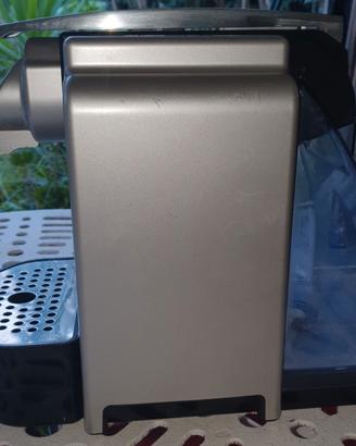 Macchina caffè espresso con macinacaffè e capsule