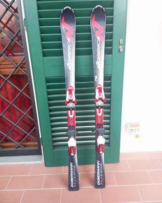 Sci Nordica dobermann SL con Attacchi 