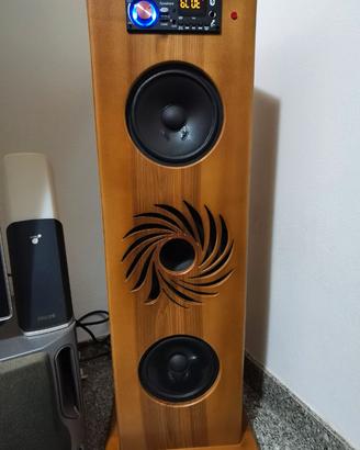 Casse audio Bluetooth a torre in legno di frassino