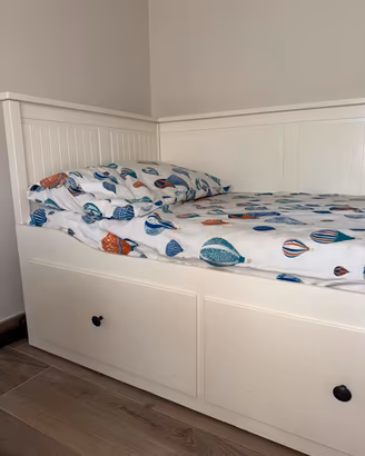 Letto ikea Hemnes
