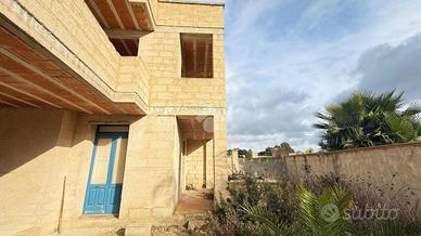 MULTILOCALE A TAVIANO