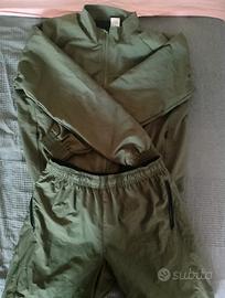 Tuta sportiva verde militare 