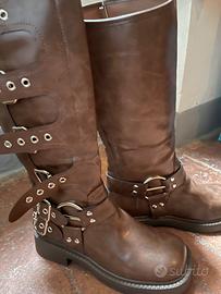 Stivali fibbie