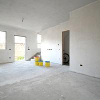 Bi-livelli con cortile privato