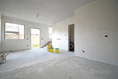 Bi-livelli con cortile privato