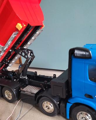 Camion tamiya mercedes arocs 4 assi