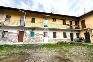 3 LOCALI A USMATE VELATE