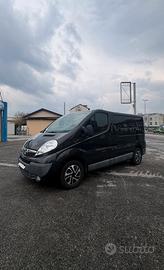 OPEL VIVARO 2011