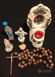 Raccolta oggetti religiosi