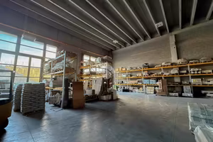 CAPANNONE A PALAZZOLO SULL'OGLIO