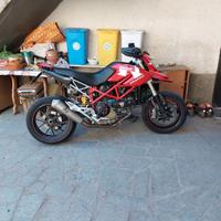 Ducati Hypermotard 1100 s