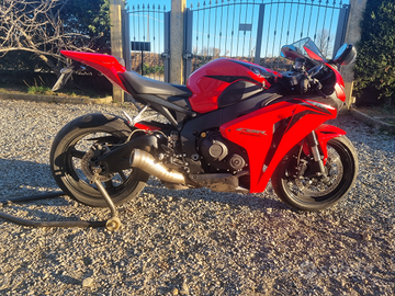 Honda cbr 1000 rr 2010