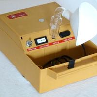 Apparecchio per aerosol. Inalatore Linear 2000.