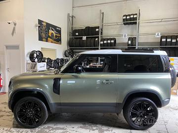 Cerchi NUOVI Land Rover Defender raggio 22 cod.748