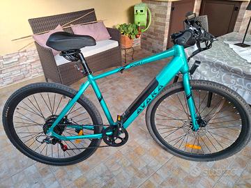 bicicletta con pedalata assistita Avaka R3