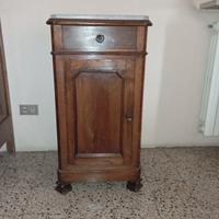 Comodino antico in legno