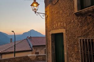 Casa in centro storico Teggiano, da ristrutturare