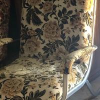 Sedia antica fantasia floreale