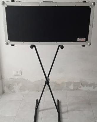 Flightcase Proel con piedistallo musica 