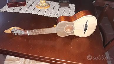 cavaquinho strumento simile al ukulele 