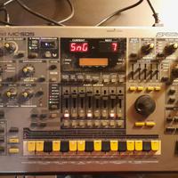 Roland MC-505 groovebox