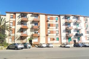 3 VANI E MEZZO VIALE REGIONE PRESSI BONAGIA