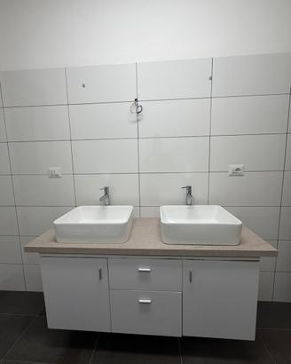 Bagno completo con tutto