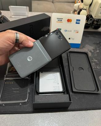 MOTOROLA RAZR 50 5G ( 8/256GB ) GARANZIA