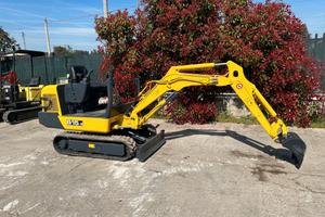 E173 Miniescavatore 15 q Yanmar B15