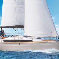 Bavaria 34 cruser 2024 elica prua e aria cond
