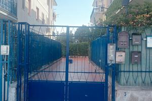 Bilocale zona porto turistico. Arredato e libero