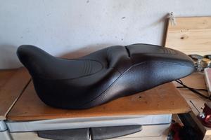 Sella in pelle per harley davidson