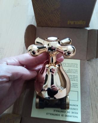 Rubinetto arresto in ottone effetto oro - Vittoria