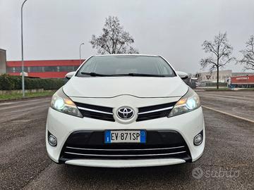 toyota verso 1.6 D4D 7 posti
