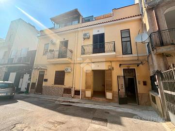 3 LOCALI A PALERMO