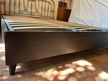 Letto matrimoniale con contenitore