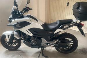Honda NC750X DCT (2015) – 17.500 km – Accessoriata