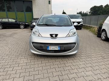 Peugeot 107 1.0 68CV 3p. Sweet Years