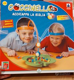 Gioco Coccinella acchiappa la biglia