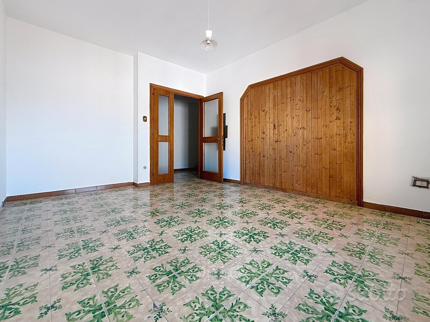 Ampio appartamento - Vista 4