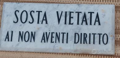 cartello in marmo